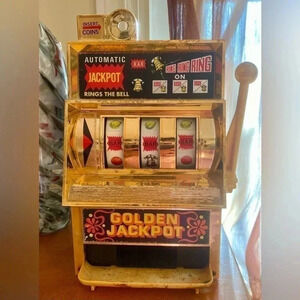 Vintage Jackpot 🎰 machine. Made  in Japan 🇯🇵